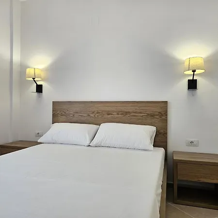 Apartment In Saranda With Sea Views شقة ساراندا