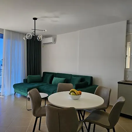 Apartment In Saranda With Sea Views * ساراندا
