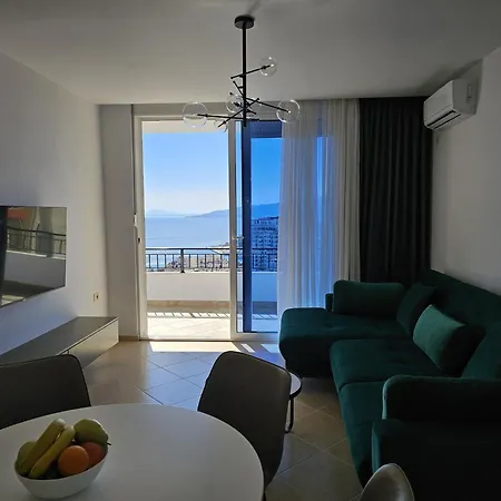 Apartment In Saranda With Sea Views ساراندا