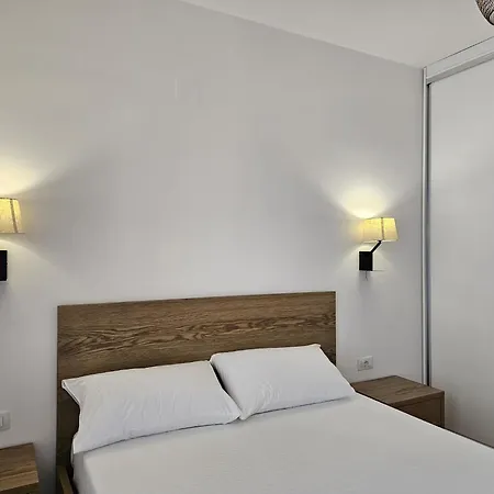 Apartment In Saranda With Sea Views شقة ساراندا