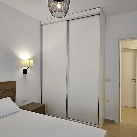 شقة Apartment In Saranda With Sea Views ساراندا